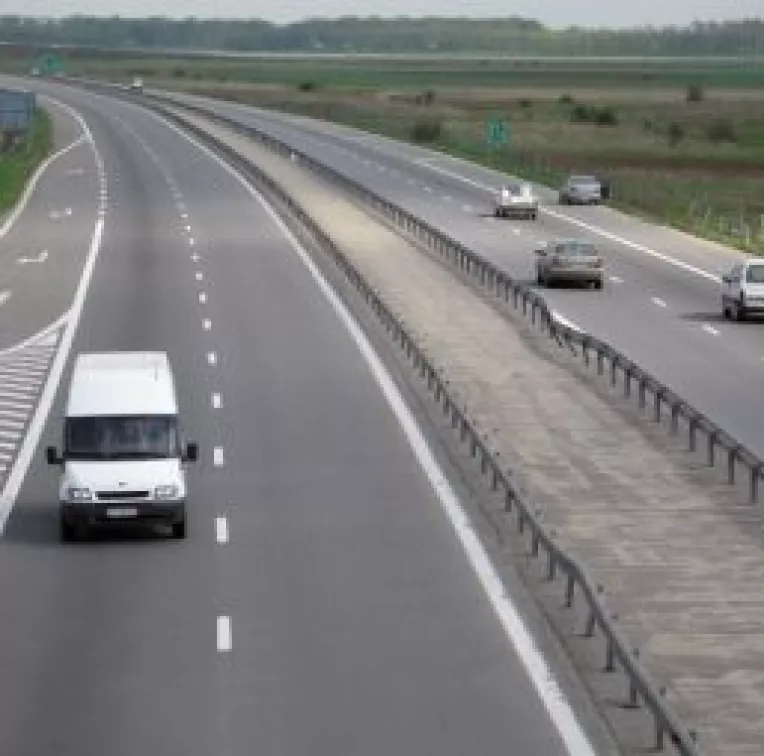 10 milioane de euro pentru supravegherea lucrarilor la autostrada Deva-Orastie