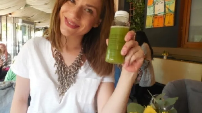 Actrita Tily Niculae a pierdut recent o sarcina, dar mai are puterea sa zambeasca!