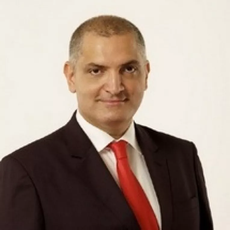 Azi, Damian Draghici implineste 44 de ani: LA MULTI ANI!