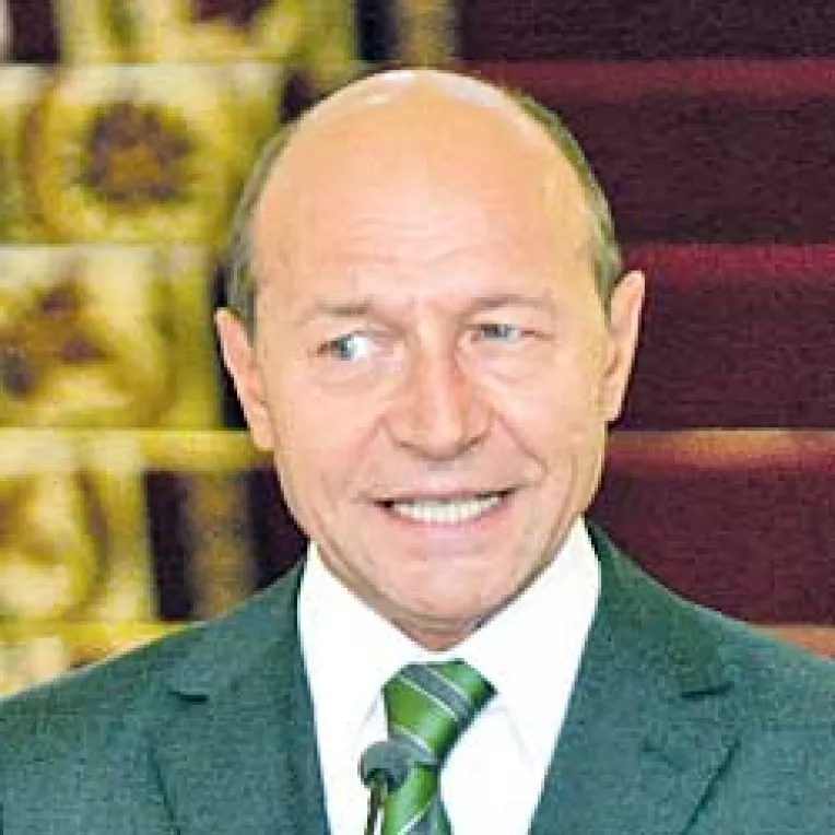 Basescu a facut apel la solidaritatea politicienilor fata de sinistrati