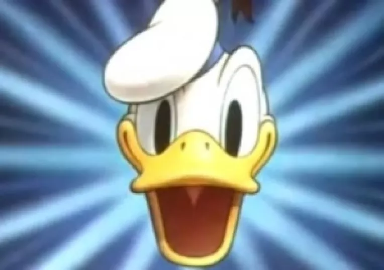 Blogerita Miriam Eugenia Soare face bascalie de Donald Trump