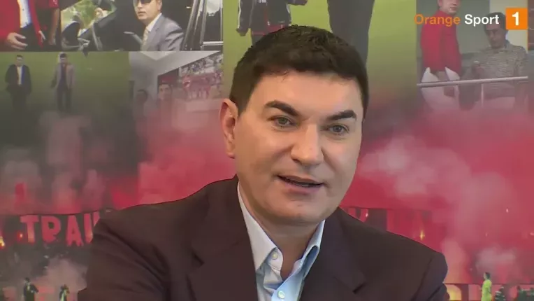 Borcea s-a ridicat de la masa cand a inceput sa vorbeasca de Dinamo. "Imi dau lacrimile"