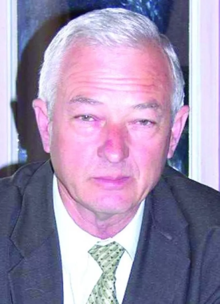 Colaborarea dintre PSD si PD-L il scoate din foame inainte de pensie. Crivineanu revine viceprimar la Basarabi