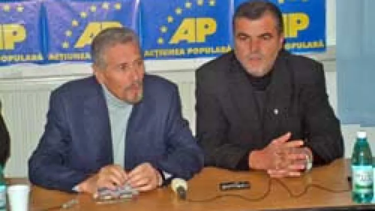 Constantinescu acuza lipsa de viziune a presedintelui Basescu