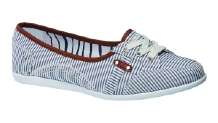 Cu o pereche de pantofi-marini de la Deichmann poti simti deja spuma marii la picioare