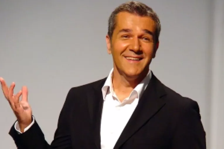 Dan Bittman sarbatoreste astazi 54 de ani!