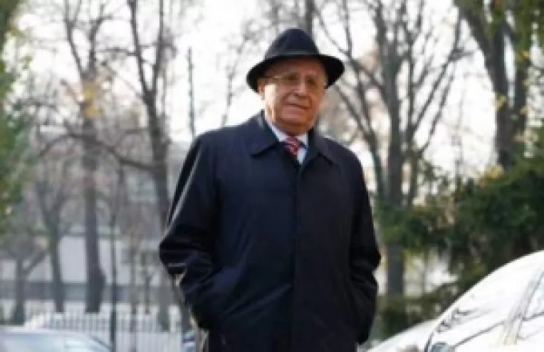 Dezvaluirea lui Iliescu: "Bai, baiete, trebuie sa te mai maturizezi!", i-a spus lui Basescu, la telefon