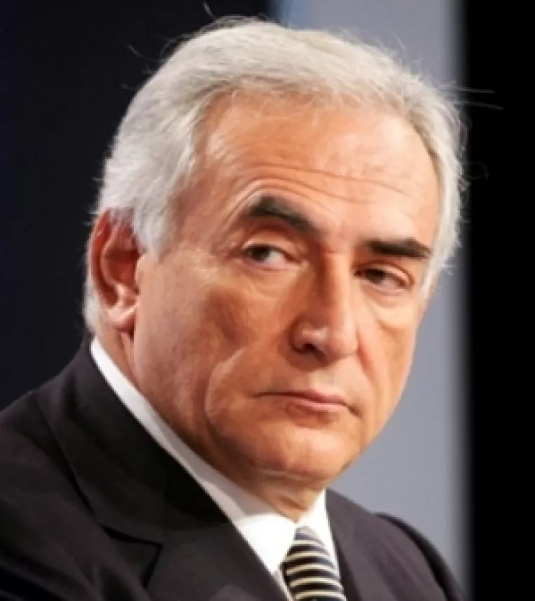 Dominique Strauss-Kahn, Seful FMI: Guvernul Romaniei a refuzat impozitarea celor bogati. Noi, FMI, am spus "NU" scaderii salariilor cu 25%
