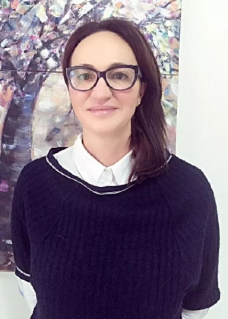 Dr. Daniela Catanas: Intinereste cu terapia Happy Lift!