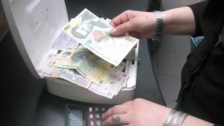 Economia Doljului,  la cote de avarie