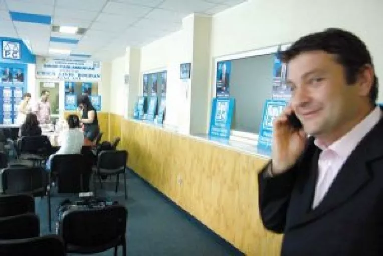 Forfota, emotii si sperante in curtea partidelor