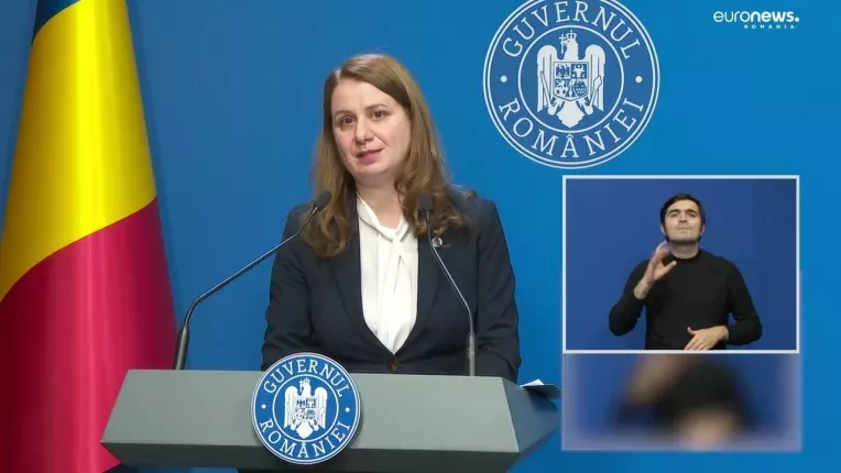 Guvernul a aprobat cresterile salariale in educatie: 20% pentru preuniversitar, 36% pentru directori