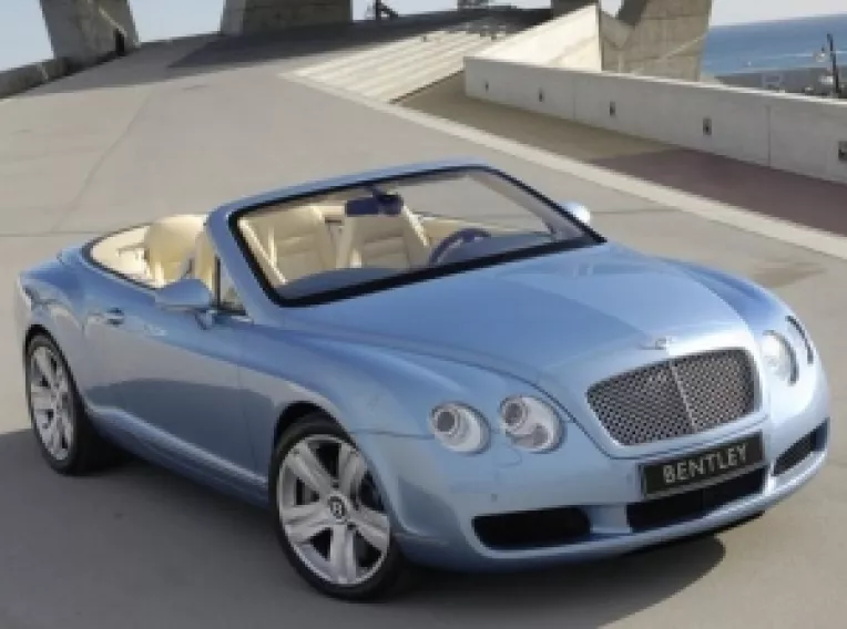 In Romania, Bentley se vinde "la oficial"