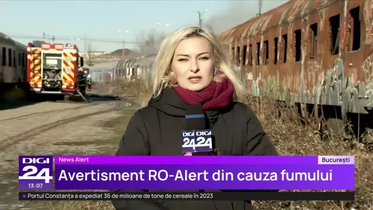 Incendiu in Bucuresti: Ard vagoane dezafectate, in zona de triaj dintre Gara Basarab si Podul Grant