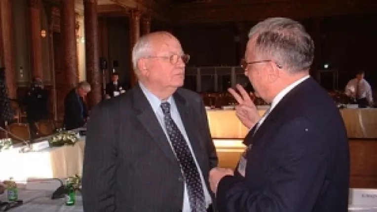 Ion Iliescu i-a sugerat lui Gorbaciov sa dezvaluie adevarul privind Revolutia romana