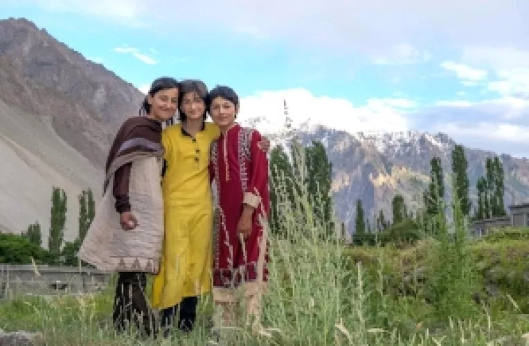 Misterul populatiei Hunza, un grup etnic total diferit de celelalte comunitati din jurul sau