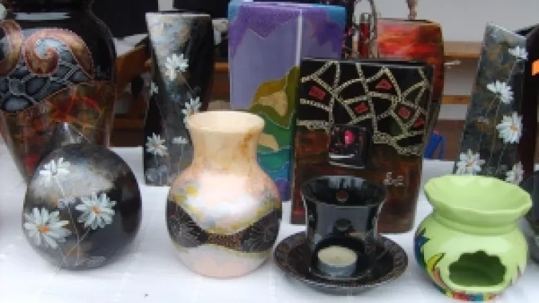 Nicoleta Simona Vaduva: "Semne de carte pictate si cani pictate cu zodii!"