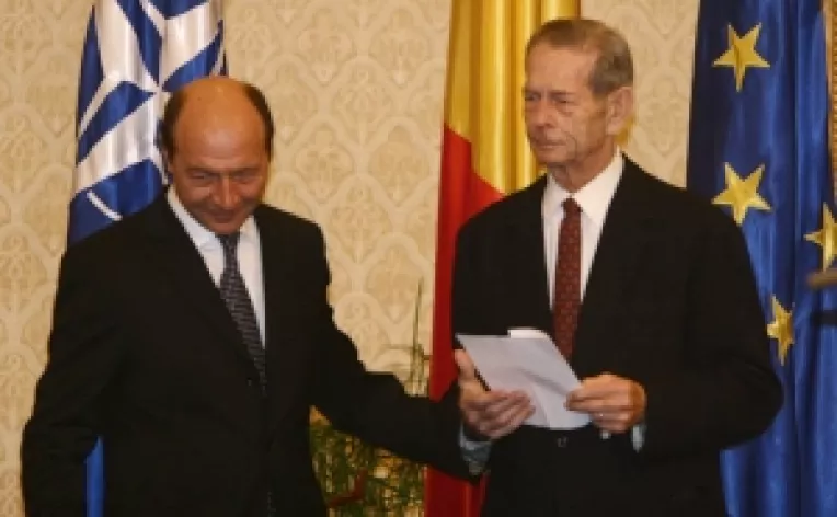 O eroare de care va profita Basescu: Apelul pentru reinstaurarea monarhiei