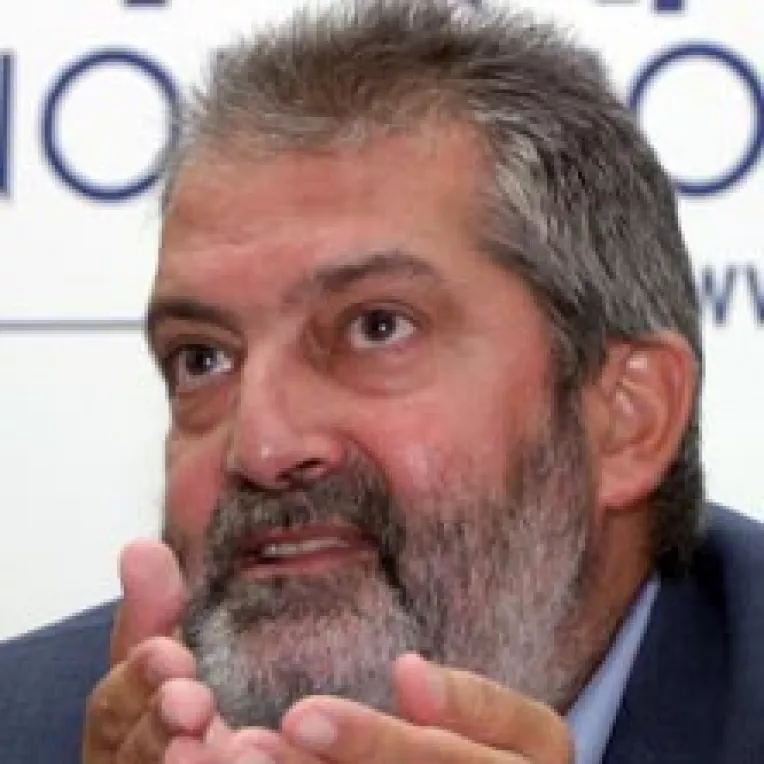 Popularii se razboiesc in tribunal