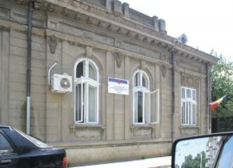 Prea multe moase la buricul Protectiei Copilului