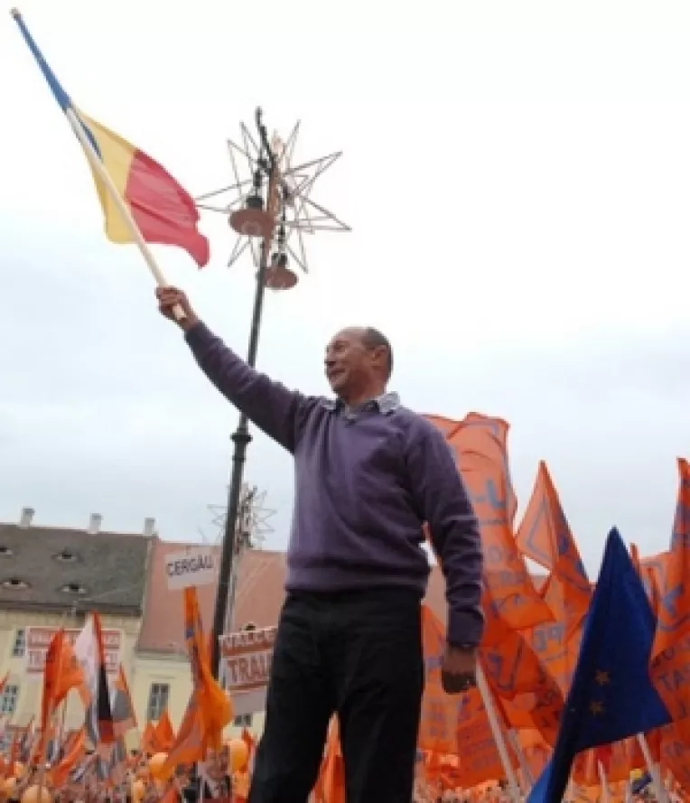 Romania in criza profunda: Demisia d-lui Traian Basescu