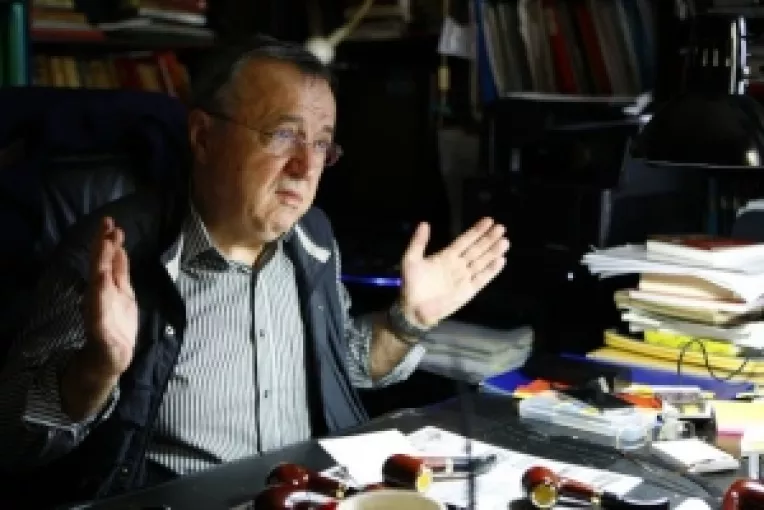 Un interviu exceptional cu ION CRISTOIU, scriitorul obligat sa traiasca viata de jurnalist (5)
