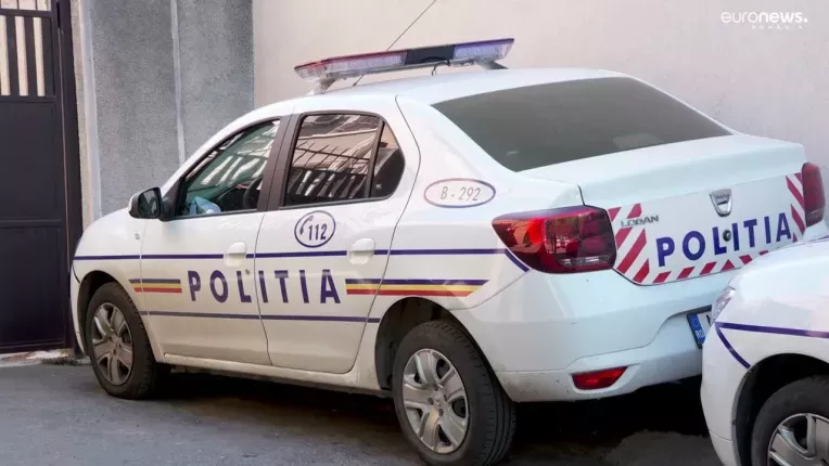 Un medic baut si drogat a distrus cu o maceta o cafenea din Bucuresti